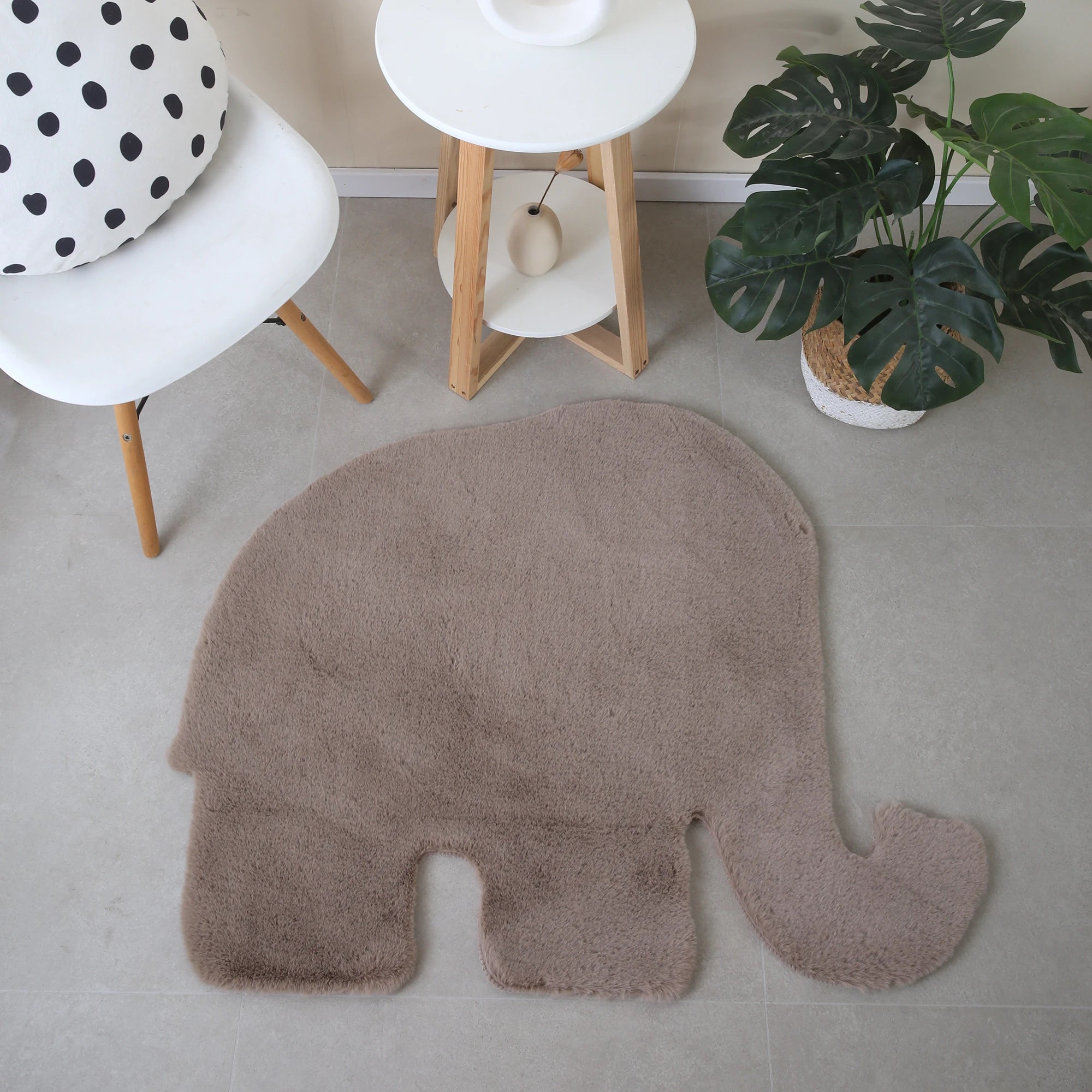 Teppich in Elefantenform, Beige