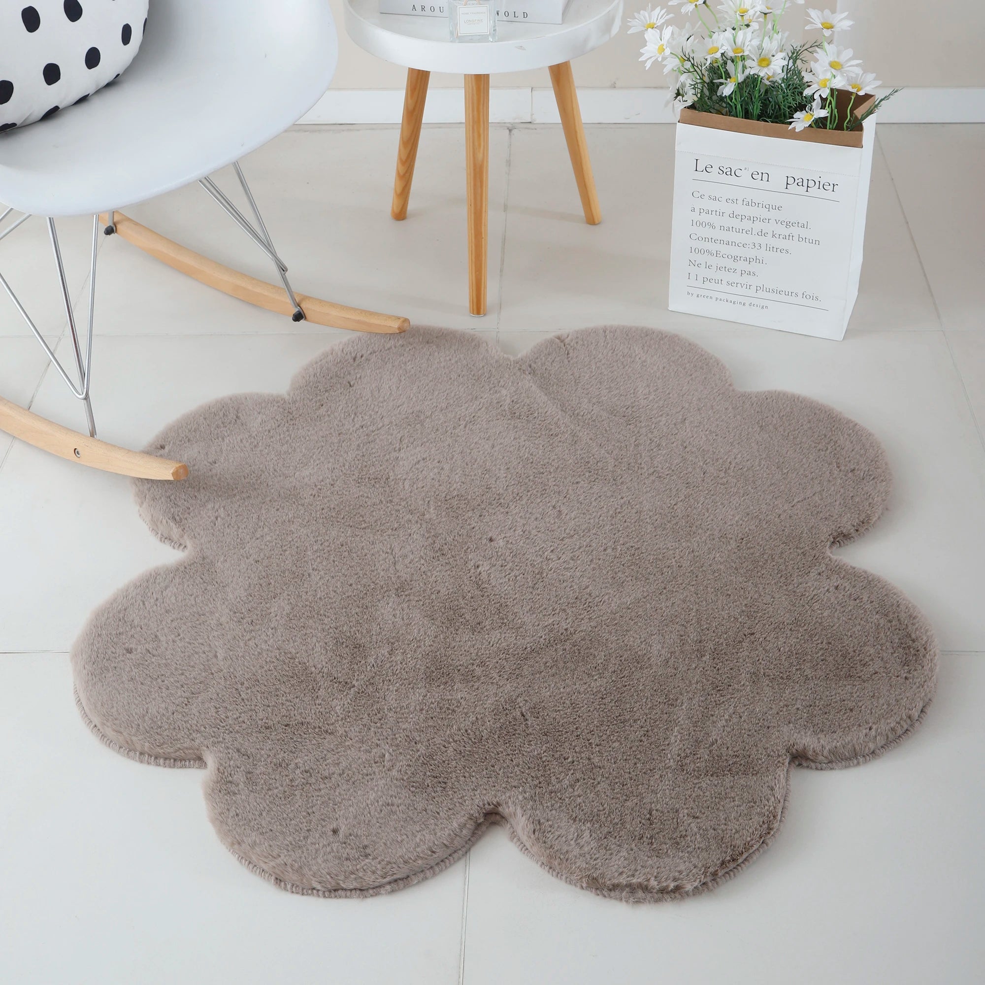 Teppich in Kleeblattform, Beige