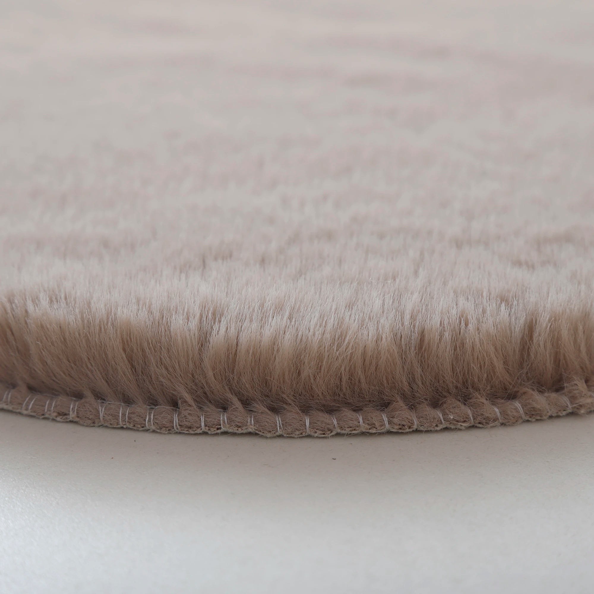 Teppich in Kleeblattform, Beige