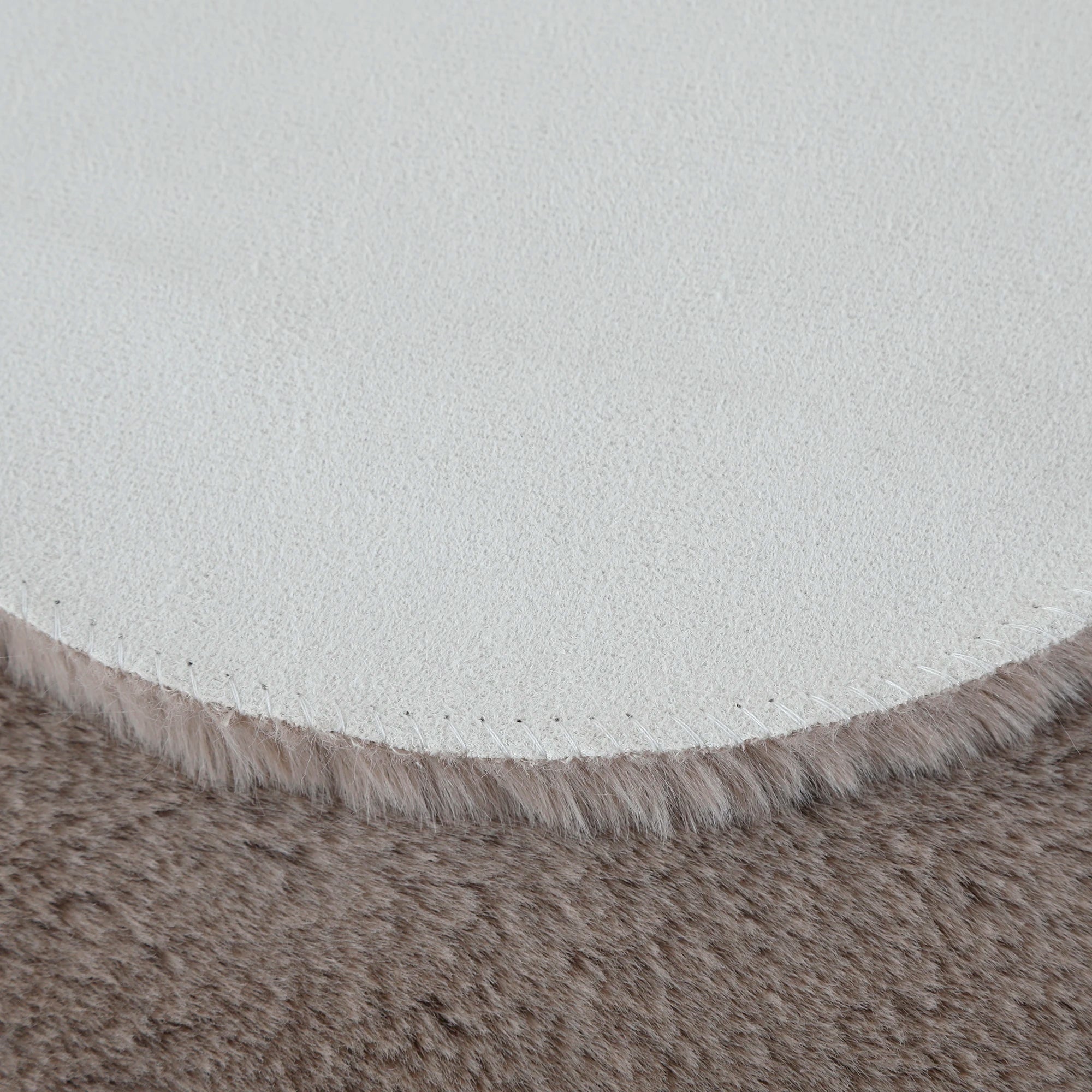 Teppich in Kleeblattform, Beige