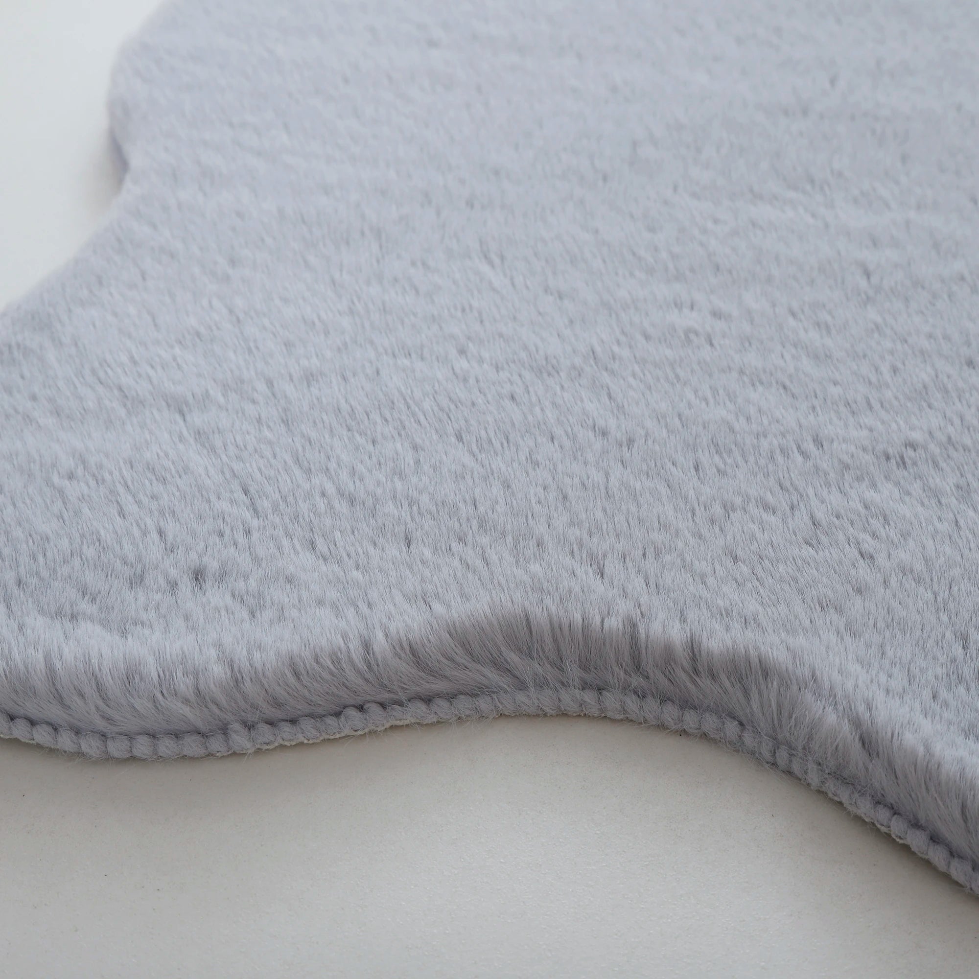 Sheepskin Imitation Rug Silver