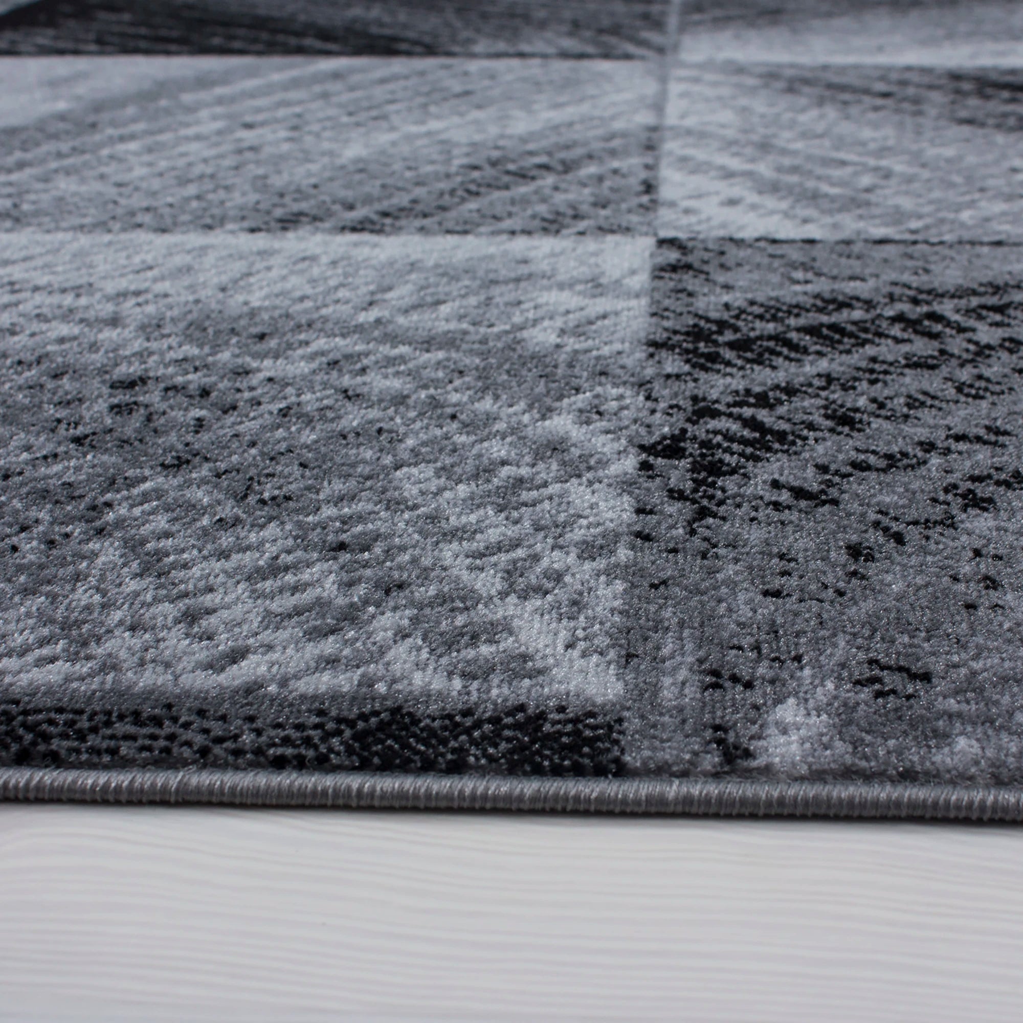 Checkered Plaid Rug Black
