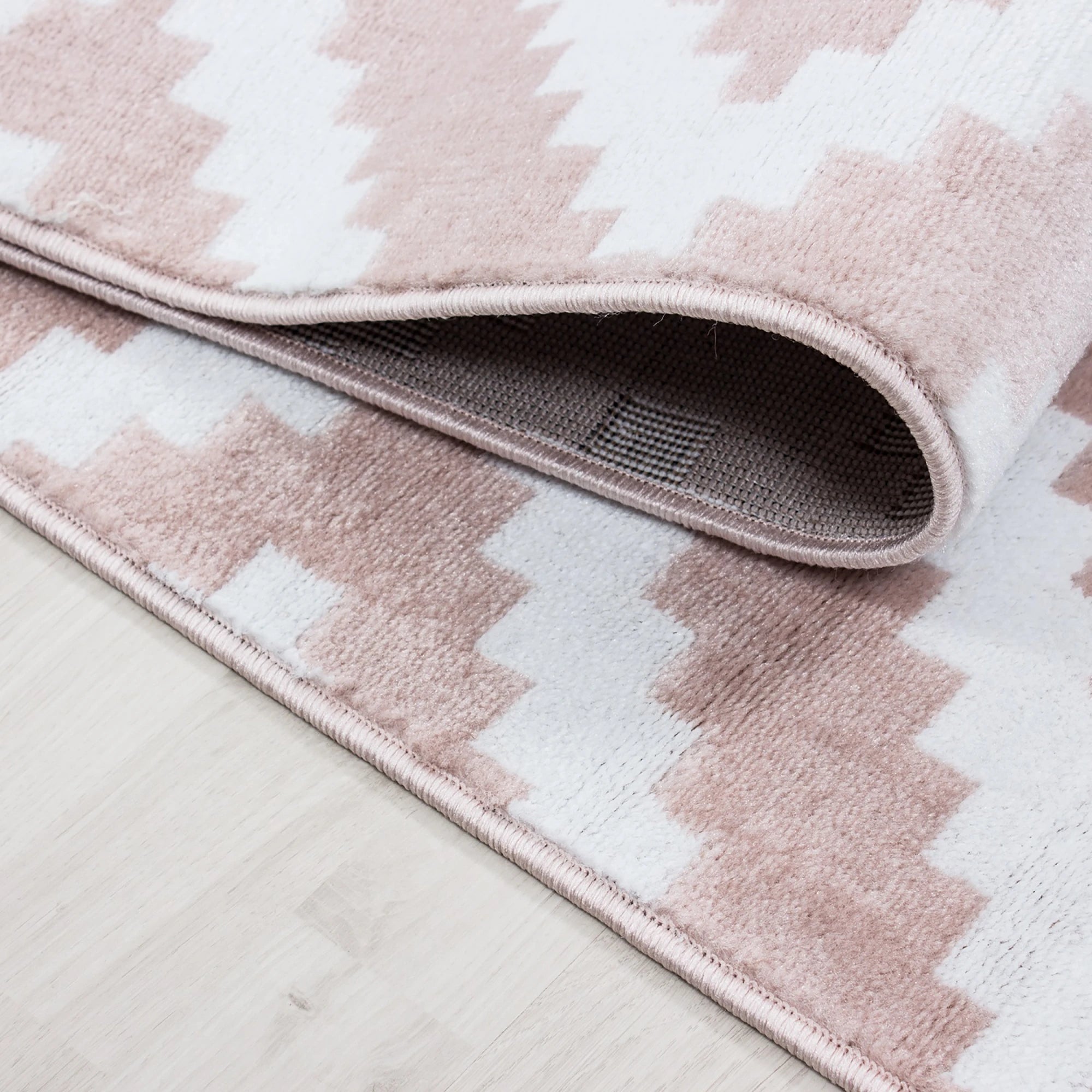 Diamond Rug Modern