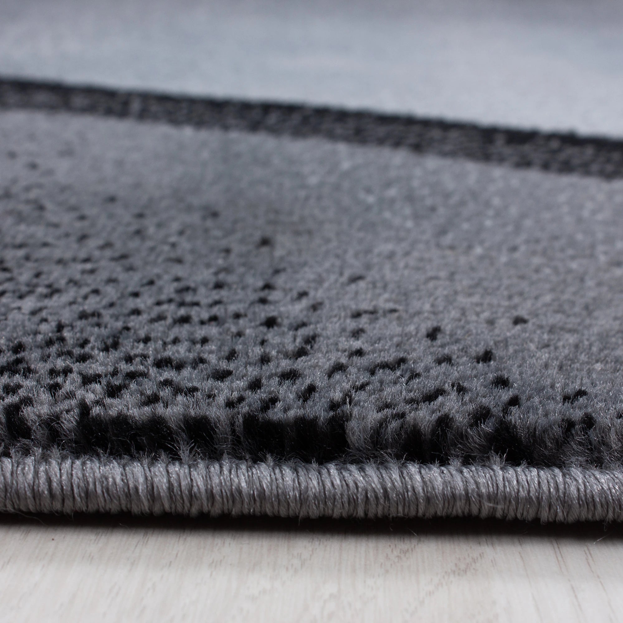 Ombre Premium Area Rug Black