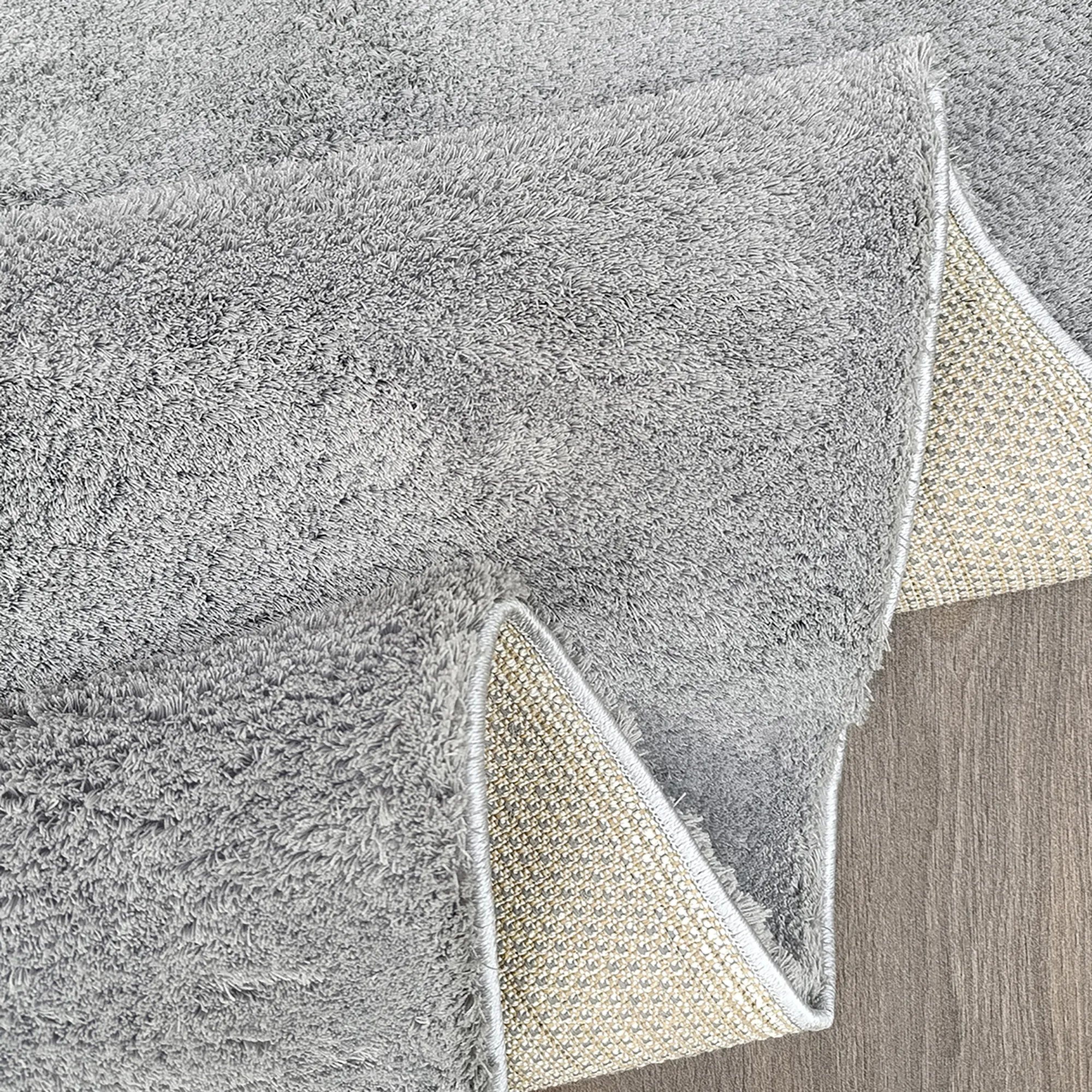Soft Shaggy Carpet in Gray - Bella Rugs