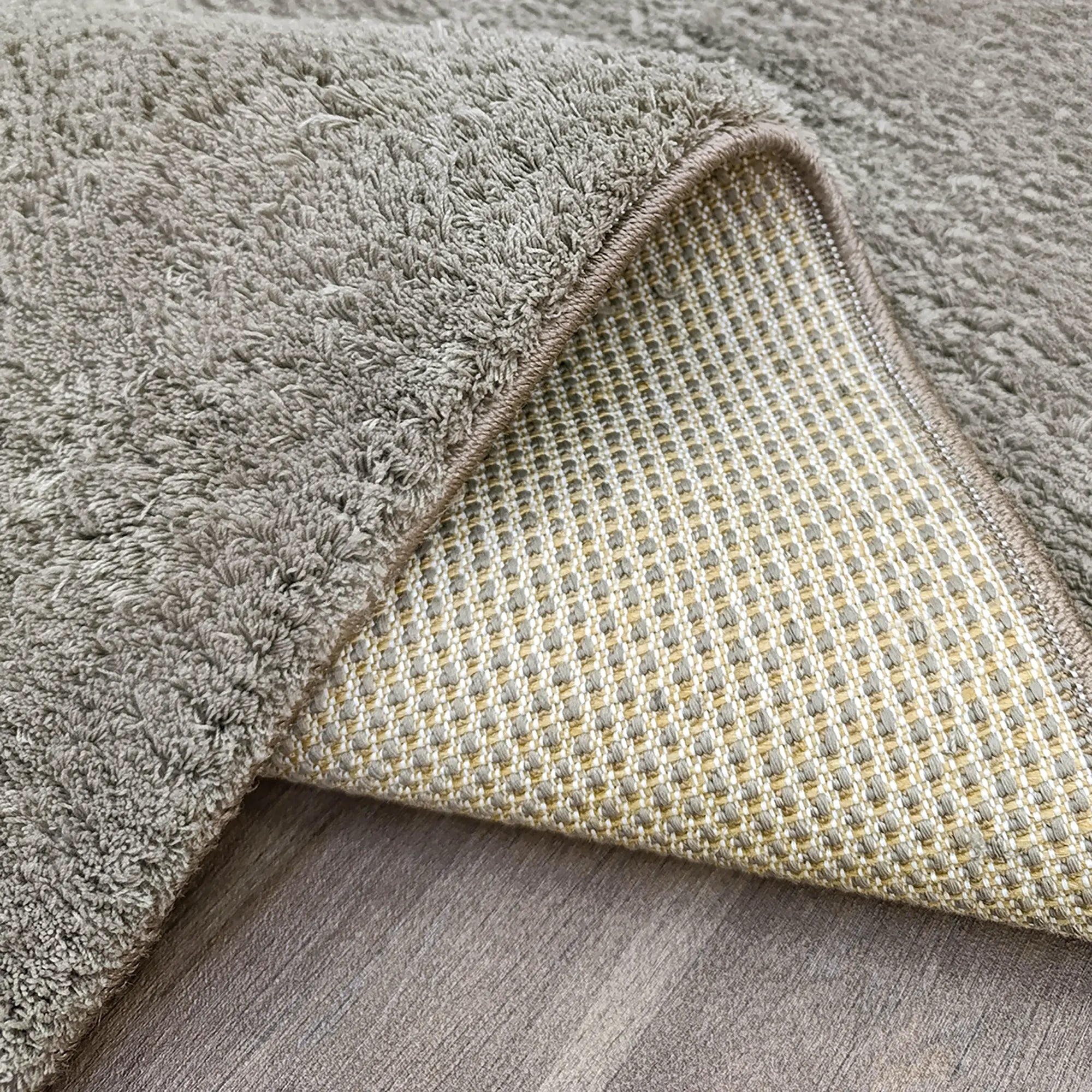 Soft Shaggy Carpet in Mink - Bella Rugs