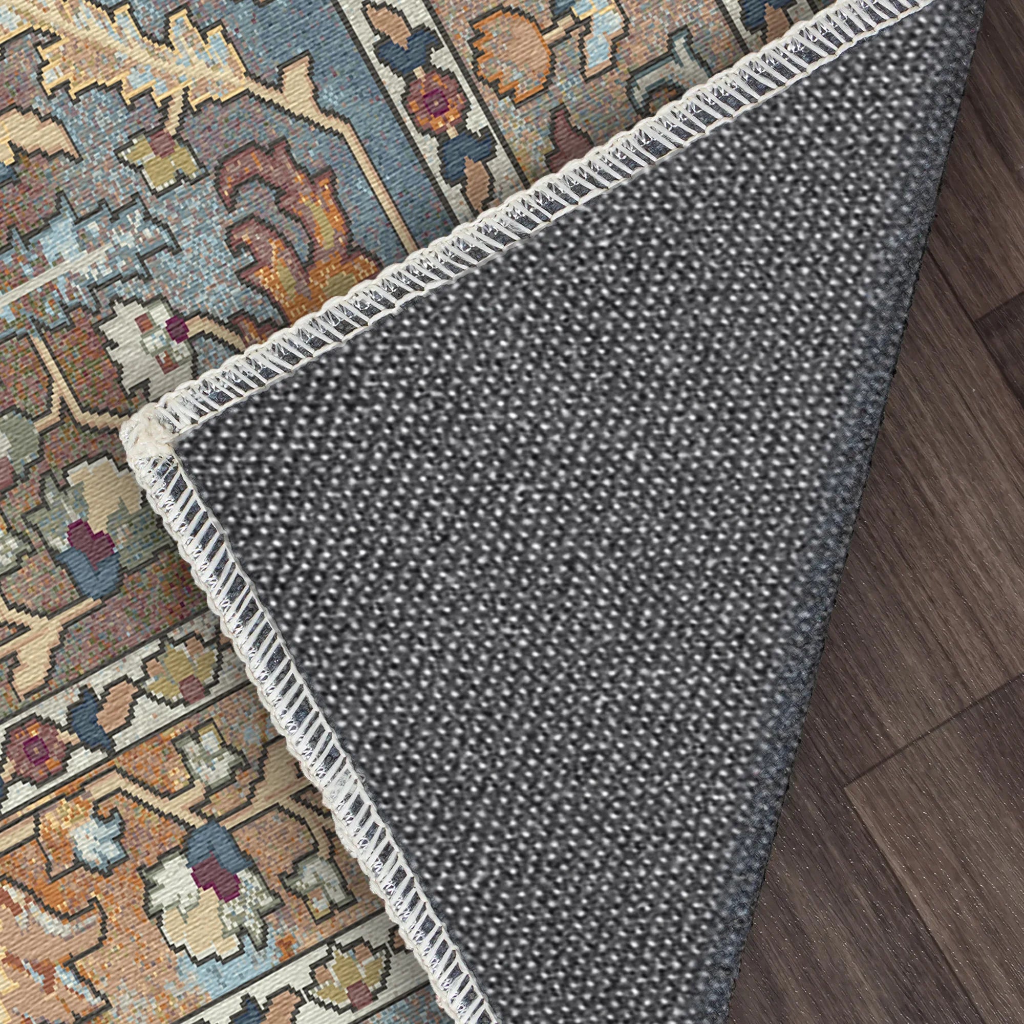 Azure Echo Antik Blumenteppich