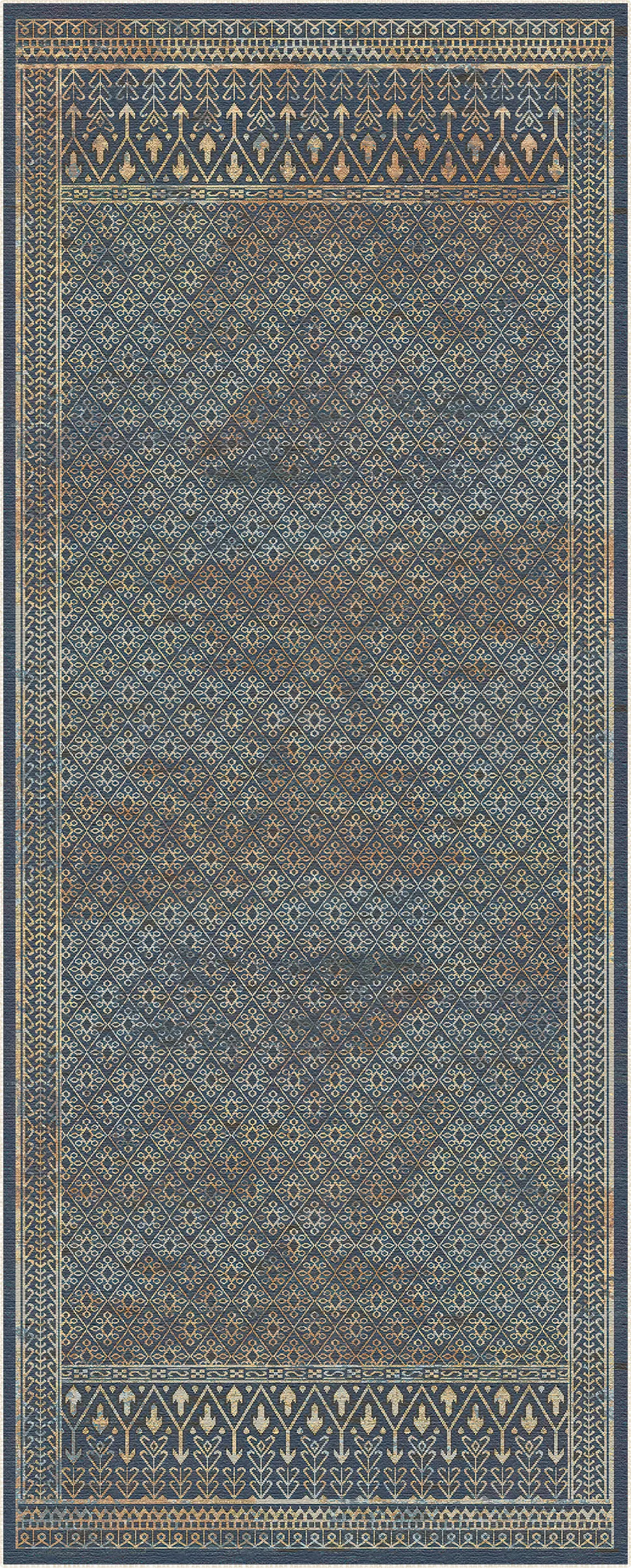 Ein rechteckiger Teppich mit einem aufwendigen geometrischen und floralen Muster in Schieferblau, Türkis, Braun und Beige sowie dekorativen Bordüren am oberen und unteren Rand.