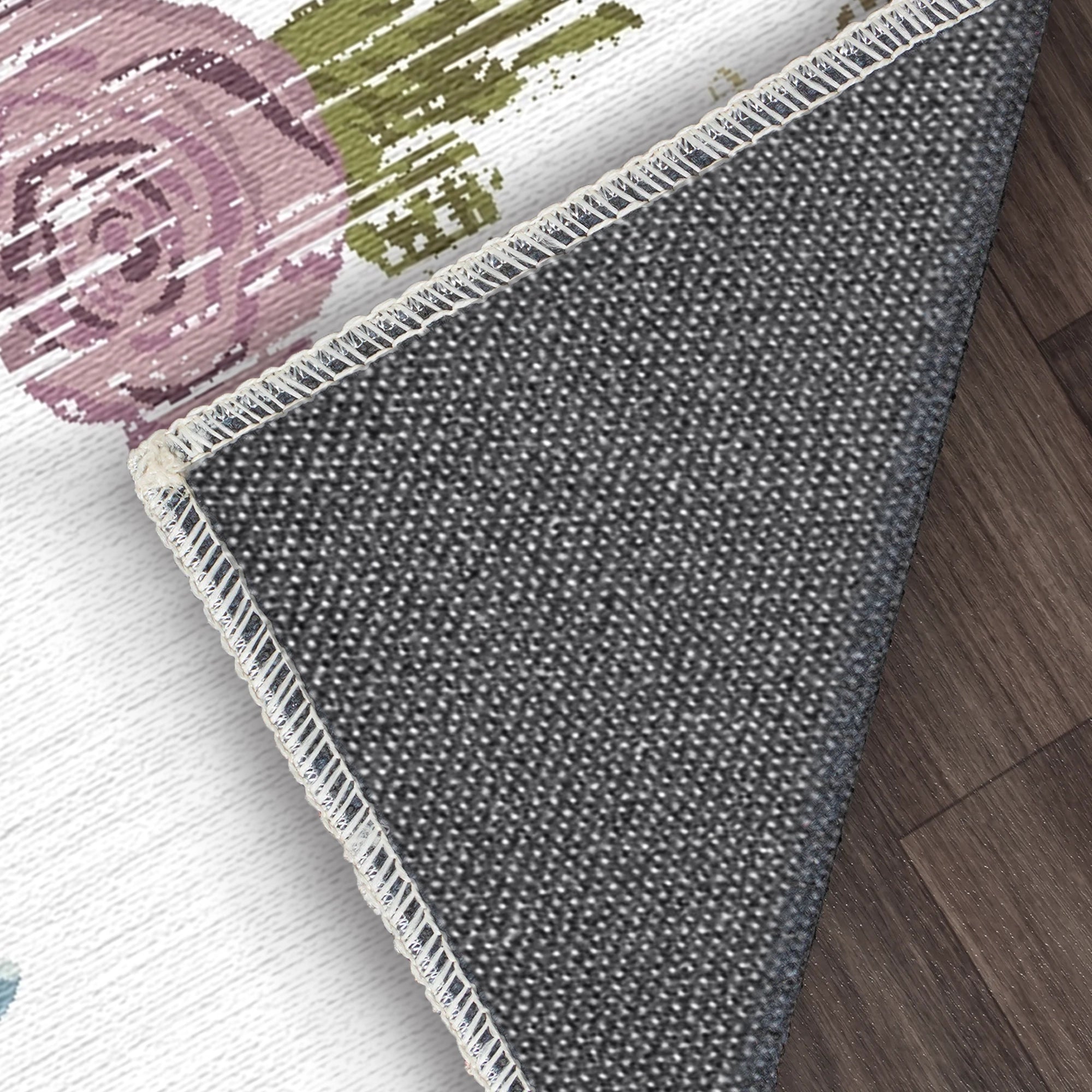 Verwaschener Vintage Blumenteppich