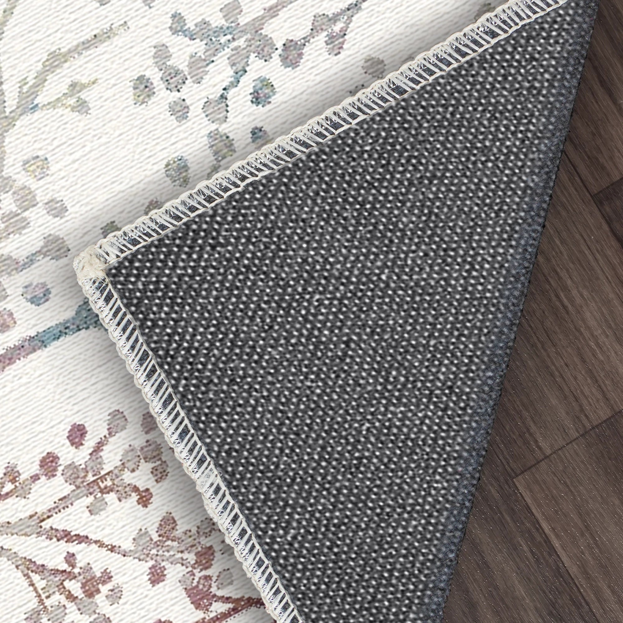 Weißer Pastellfarbener Teppich mit Botanischem Zweigmuster