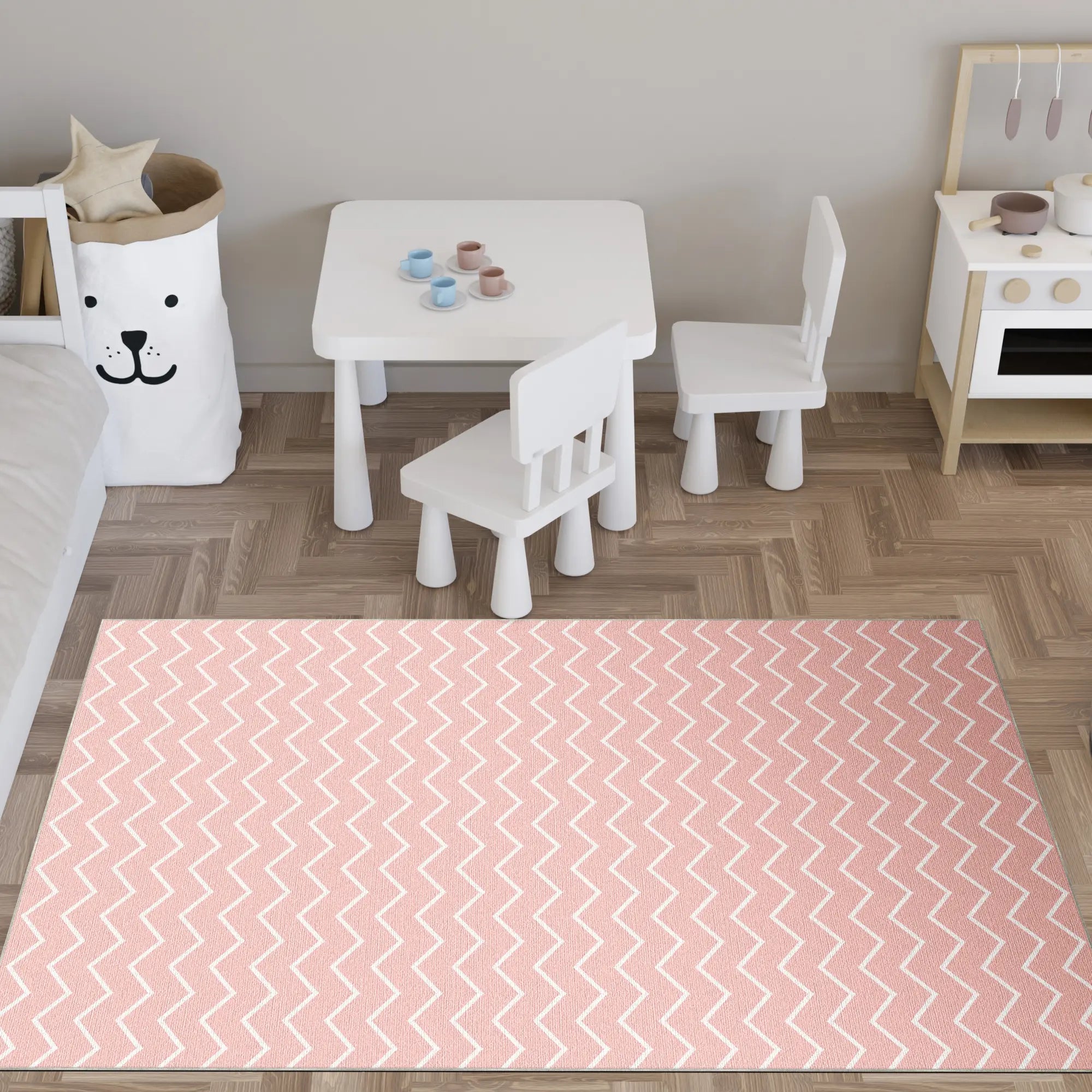 Waschbarer Rosa Chevron-Teppich