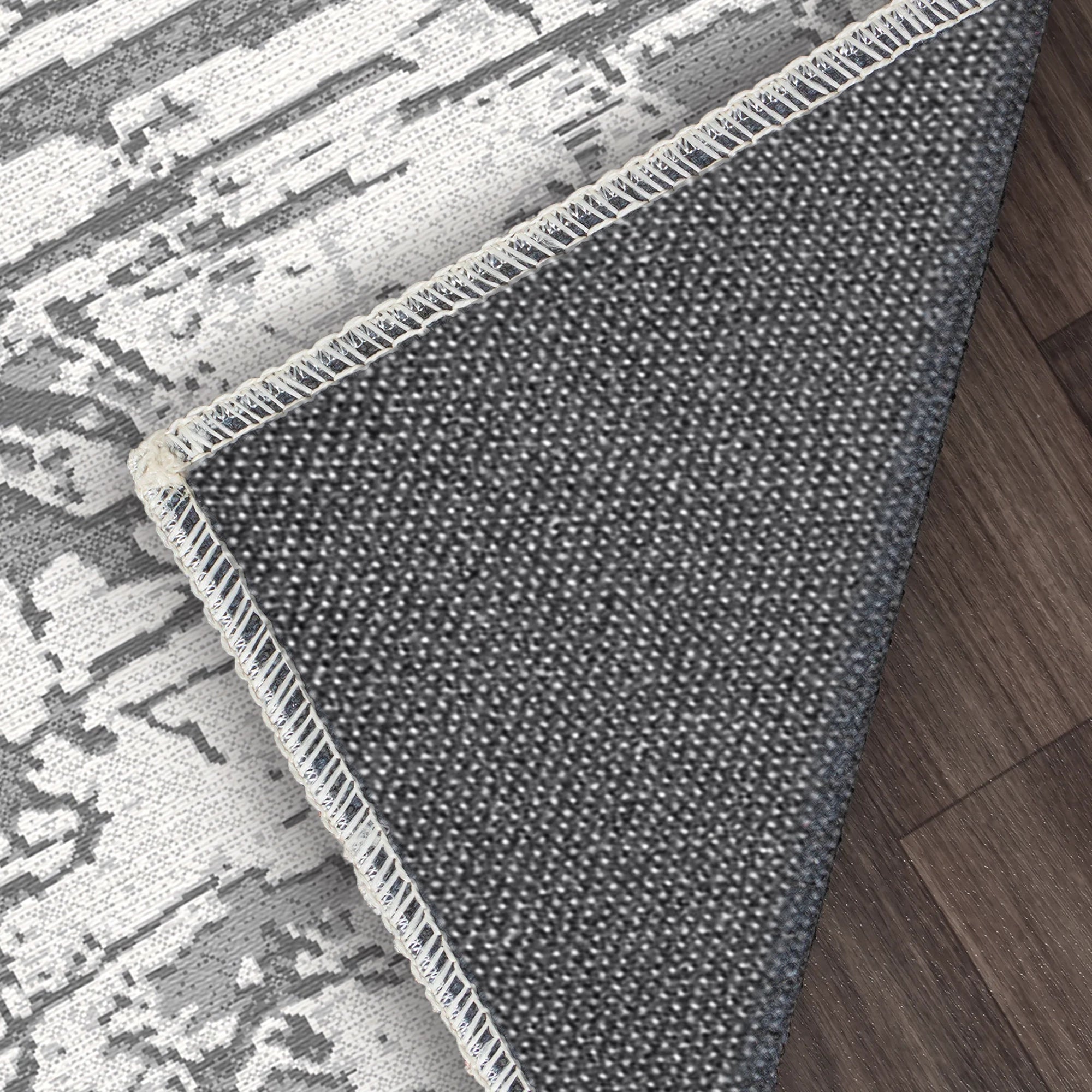 Schieferbruch Teppich mit Abstraktem Used-Look