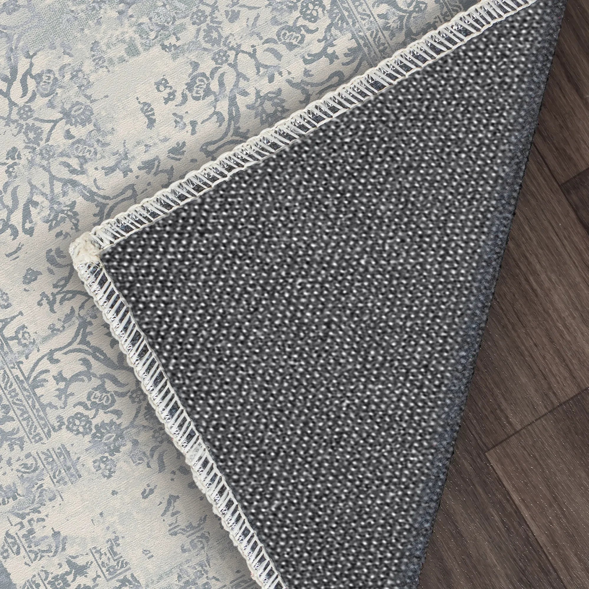 Waschbarer Blauer Teppich von Azure Fossil