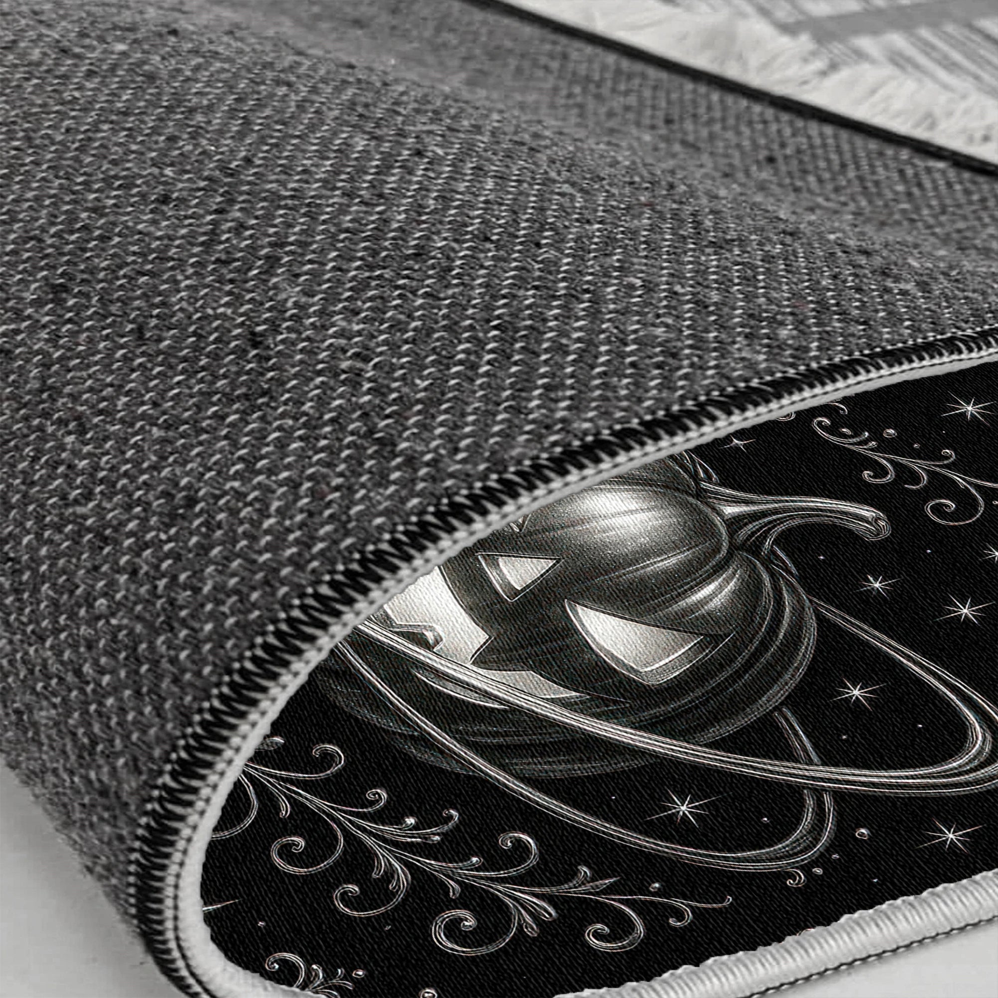 Silberner Kürbis Halloween-Teppich